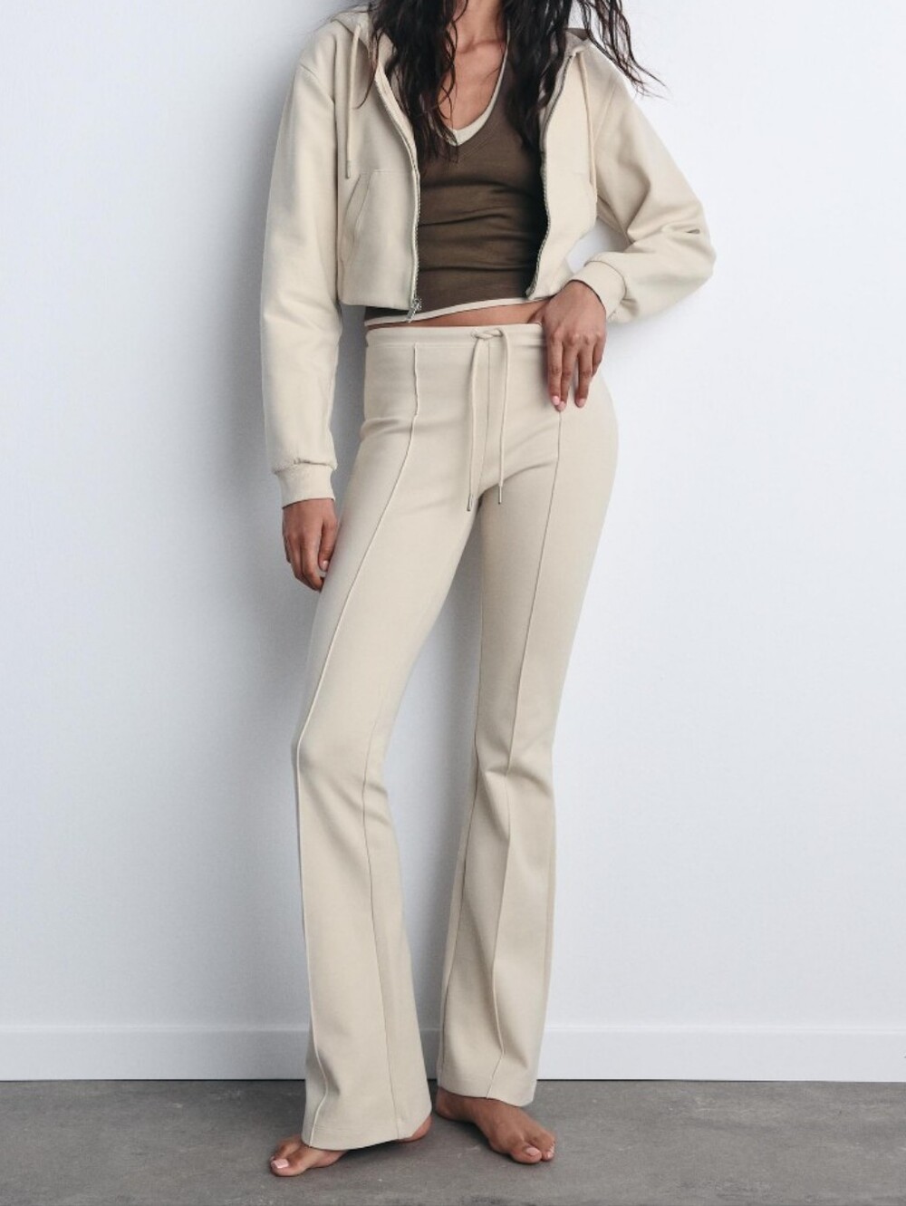 Women's Cream Flared Drawstring Pants Nwt Size M